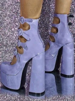 Bottines à talons hauts roses avec boucle et plateforme découpées à talons blocs