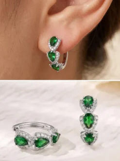 Boucles d'oreilles blanches pour adulte style western décontracté design géométrique en forme de goutte.