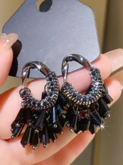 Boucles d'oreilles blanches pour adulte bijoux en cristal pour tous les jours.