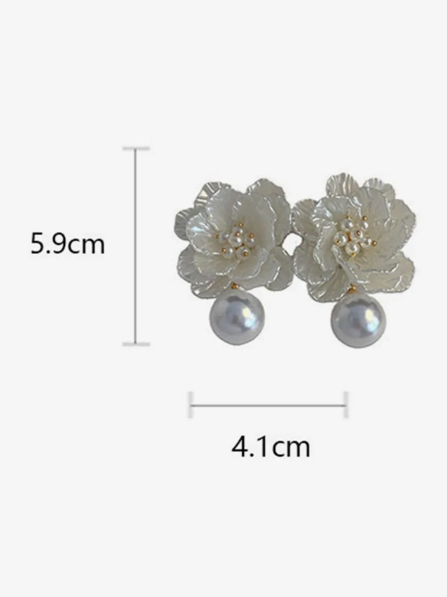 Boucles d'oreilles de mariée en métal et diamants pour bijoux de mariage