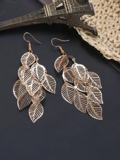 Boucles d'oreilles à feuilles creuses superposées pour femmes 2026