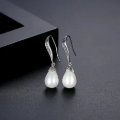 Boucles d'oreilles Goujon fête de mariage métallique blanc Cubic Zirconia