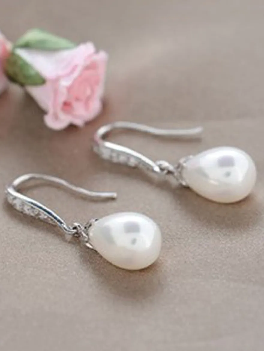Boucles d'oreilles Goujon fête de mariage métallique blanc Cubic Zirconia