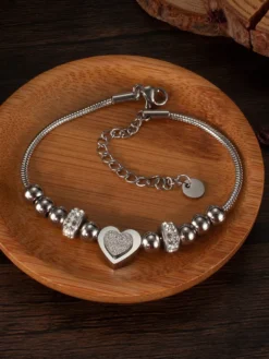 Bracelet en acier inoxydable avec cœur et perles pour femme 2026