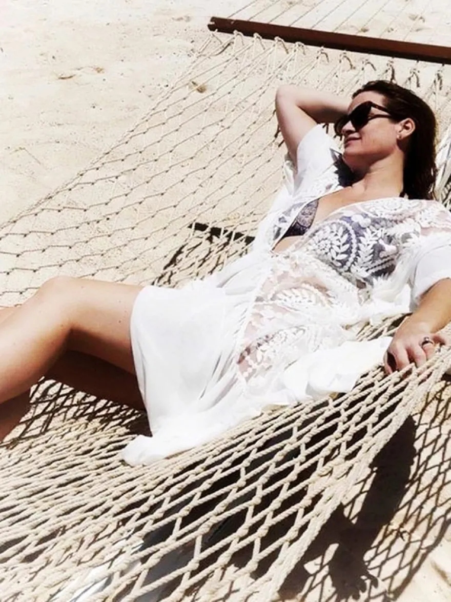 Cache-maillots oversize en dentelle ajourée à manches longues maillots de bain blancs d'été pour la plage