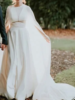 Capes de mariée en mousseline de soie ivoire avec col bijou