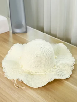 Chapeau de paille à large bord pour femme protection solaire idéal pour la plage collection été 2026
