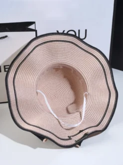 Chapeau de paille à nœud papillon et bord ondulé chapeau de soleil d'été pour femme 2026