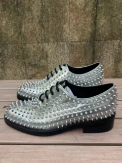Chaussures de bal argentées à rivets bout rond lacets chaussures de soirée