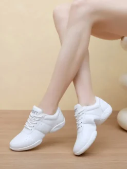 Chaussures de danse jazz blanches à bout rond et lacets