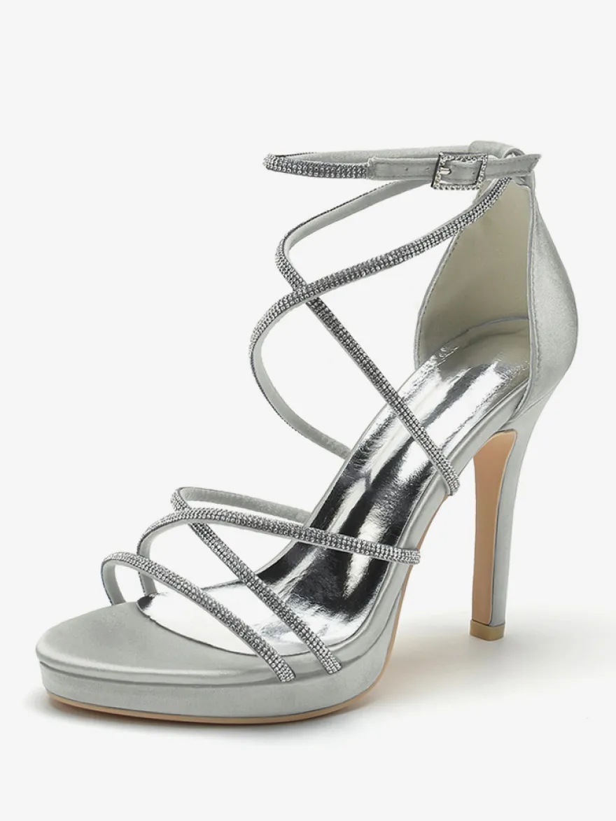 Chaussures de mariage blanches en satin à bout ouvert et à lanières avec strass