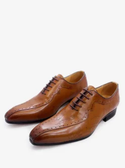 Chaussures de mariage en cuir de vache à bout carré sculpté pour hommes Oxford