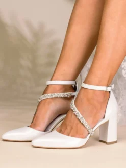 Chaussures de mariage Escarpins de mariée en cuir PU Chaînes à bout pointu