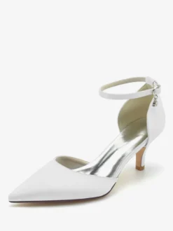 Chaussures de mariage Escarpins de mariée Soie et satin Bout pointu Strass