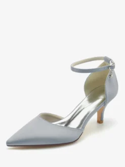 Chaussures de mariage Escarpins de mariée Soie et satin Bout pointu Strass