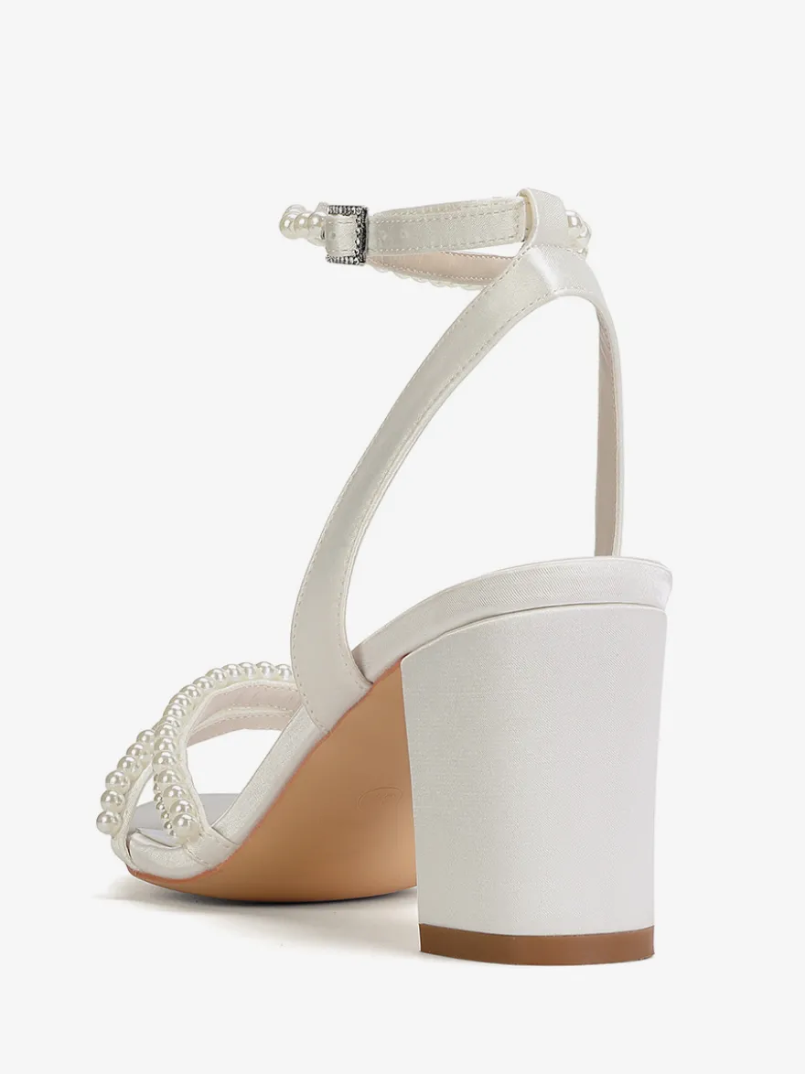 Chaussures de mariage ivoire à talons épais et perles