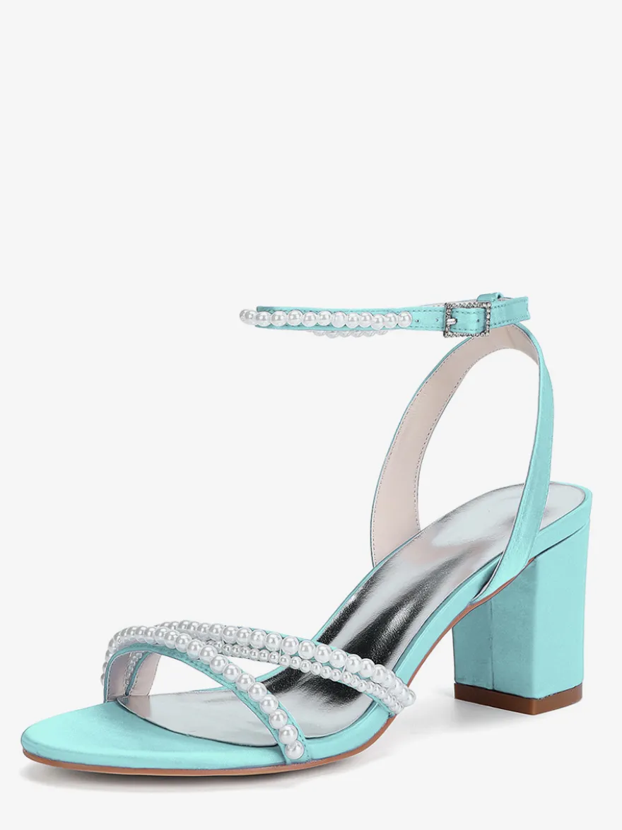 Chaussures de mariage ivoire à talons épais et perles