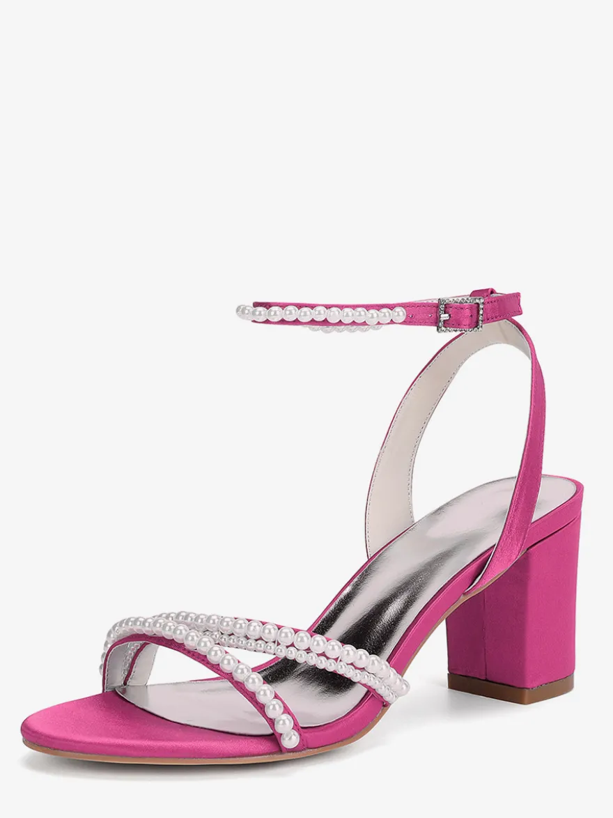 Chaussures de mariage ivoire à talons épais et perles