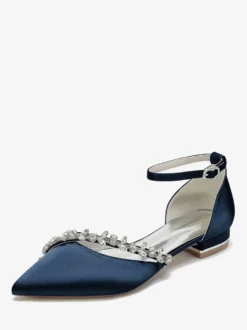 Chaussures de mariage plates en satin à bout pointu avec strass et bride à la cheville