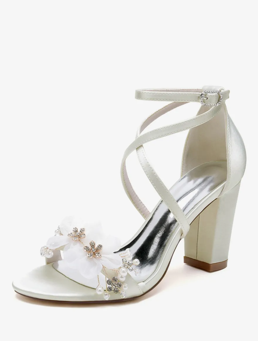 Chaussures de mariage Satin Fleurs blanches Sandales de mariage à bout ouvert