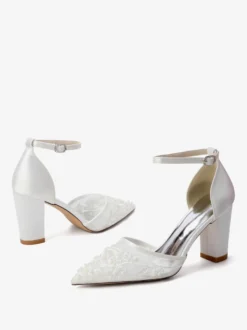 Chaussures de mariage à talons carrés bout pointu talons hauts perlés