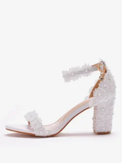 Chaussures de mariée blanches sandales femme de mariage décoré des perles