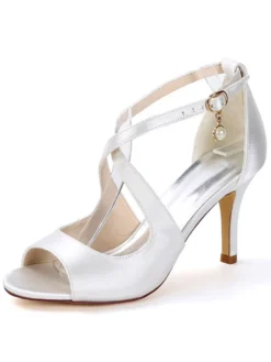 Chaussures de mariée bleu foncé en satin sandales de mariage entrecroisé à talons aiguilles