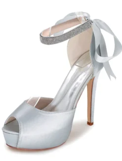 Chaussures de mariée ivoire talon haut bout ouvert boucle réglable
