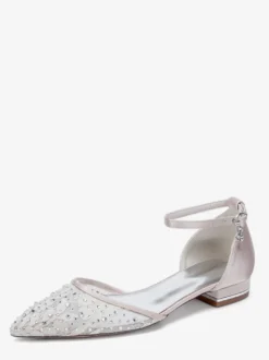 Chaussures de mariée plates en dentelle et strass à bout pointu