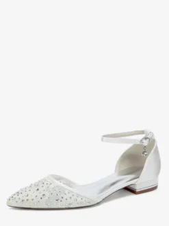 Chaussures de mariée plates en dentelle et strass à bout pointu
