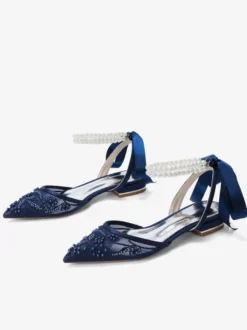 Chaussures de mariée plates en dentelle à bout pointu perles et bride cheville