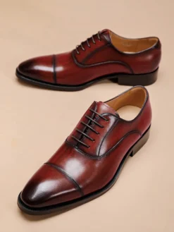 Chaussures habillées en cuir pour hommes chaussures derbies formelles à bout pointu idéales pour le bureau et le bal de promo