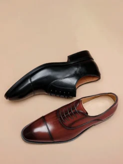 Chaussures habillées en cuir pour hommes chaussures derbies formelles à bout pointu idéales pour le bureau et le bal de promo