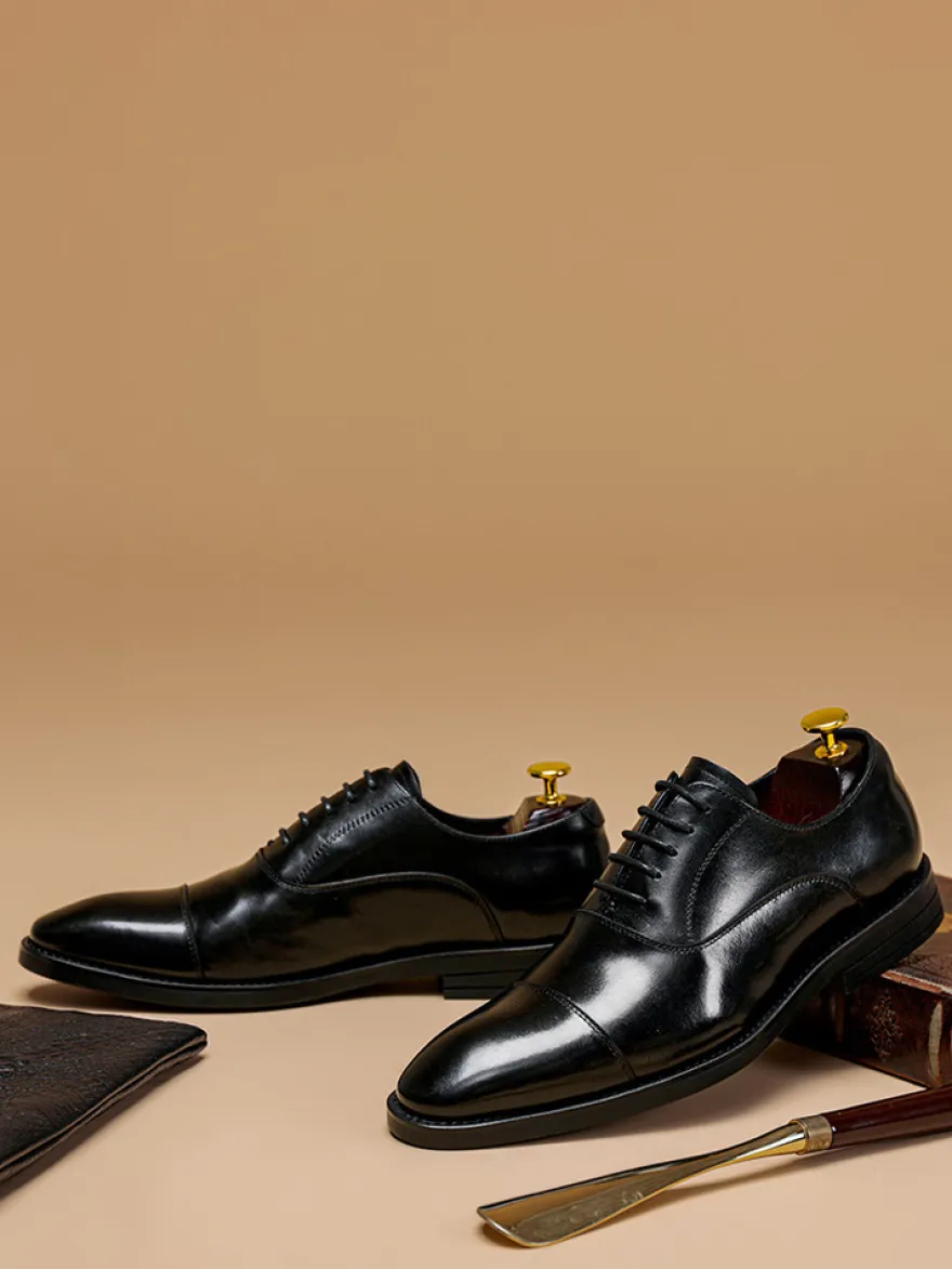 Chaussures habillées pour hommes en cuir à bout pointu à lacets et à talons bas derbies