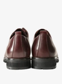 Chaussures habillées pour homme Chaussures fantastiques à bout pointu avec détails en métal en cuir de vache