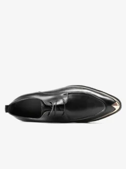 Chaussures habillées pour homme Chaussures fantastiques à bout pointu avec détails en métal en cuir de vache