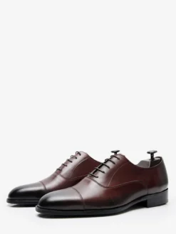 Chaussures habillées pour hommes chaussures Oxford à lacets et bout rapporté en cuir véritable