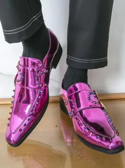 Chaussures habillées pour hommes bout carré métallisé boucle perlée