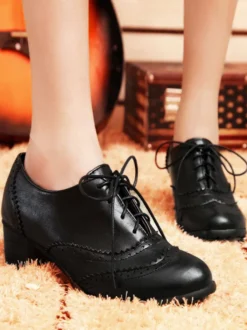 Chaussures Oxford blanches Femme Richelieu à lacets bout rond