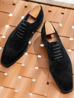 Chaussures Oxford en daim pour hommes bout rond lacets style brogue.