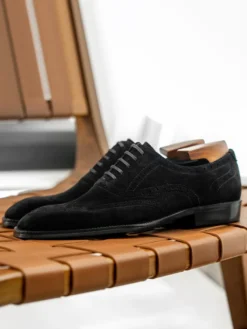 Chaussures Oxford en daim pour hommes bout rond lacets style brogue.