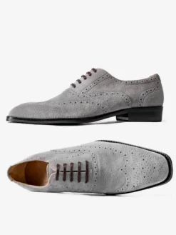 Chaussures Oxford en daim pour hommes bout rond lacets style brogue.