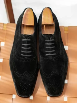 Chaussures Oxford en daim pour hommes bout rond lacets style brogue.