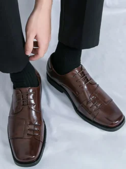 Chaussures Oxford marron pour hommes bout rond lacets décontractées