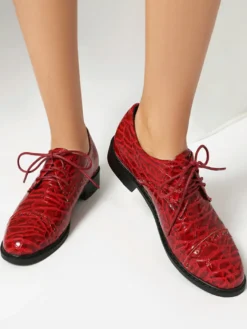Chaussures Oxford pour femmes bout rond lacets plates et décontractées