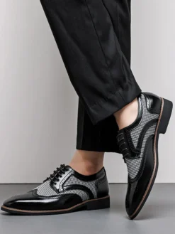 Chaussures Oxford pour hommes bout rond patchwork lacets.