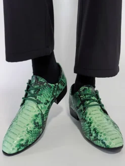 Chaussures Oxford vertes à lacets motif serpent