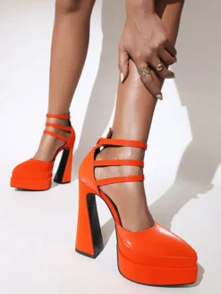 Chaussures à Talons avec Plateforme Femme avec Bout Carré avec Brides Unicolore