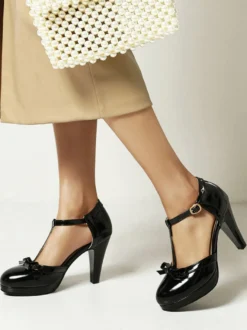 Chaussures vintage des années 1950 à bout rond et talon épais pour femme avec nœud