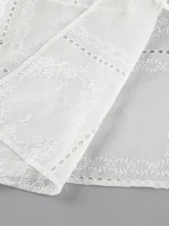 Chemise blanche à lacets pour femme col montant manches 3/4 style décontracté